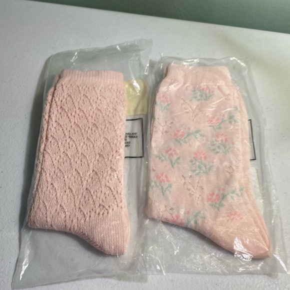 Women’s Socks - Picture 1 of 7